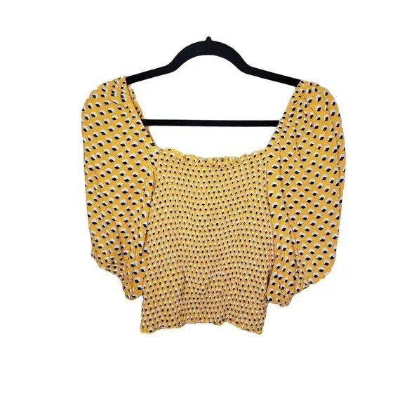 Puff Sleeve Dot Smocked Top Francesca's - Picture 5 of 5